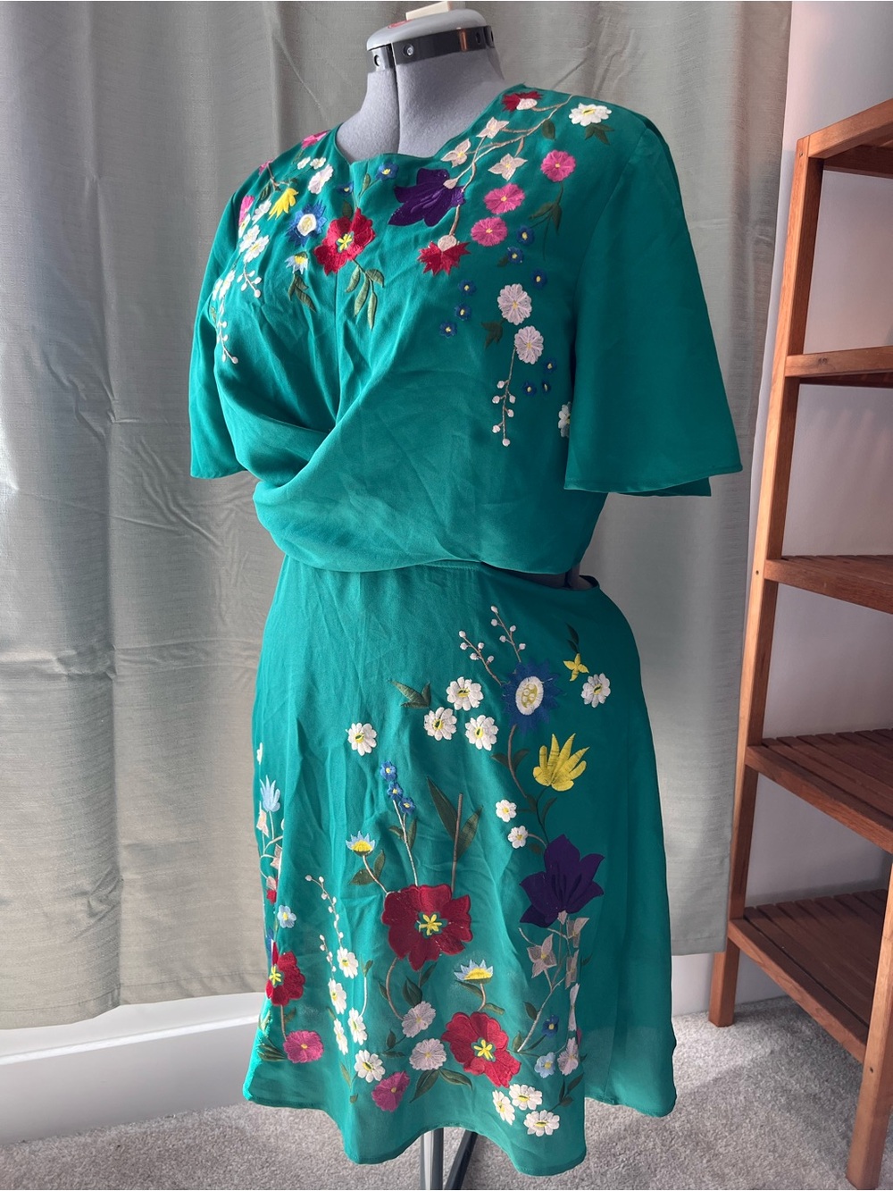 Teal Floral Embroidered Women’s Dress size 12